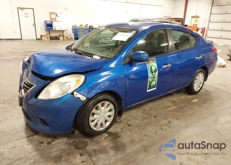 2013 Nissan Versa 1.6 Sv z USA, uszkodzony, nr VIN 3N1CN7AP7DL879141